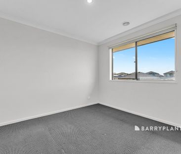 Modern Family Living in a Convenient Clyde Location - Photo 3