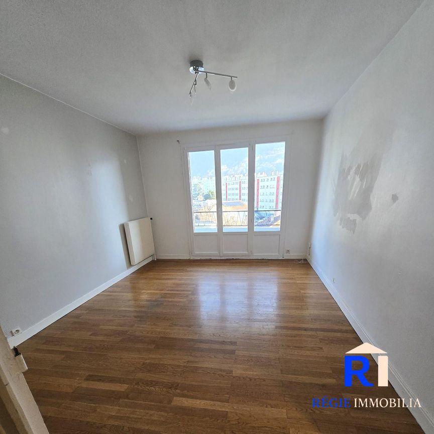 Location Appartement 3 pièces 70m² ST EGREVE 38120 - Photo 1