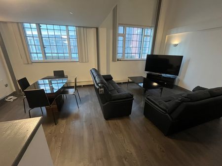 4 Bed Flat, Hatton Garden, L3 - Photo 4