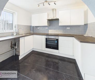 3 bedroom terraced house to rent - Photo 5