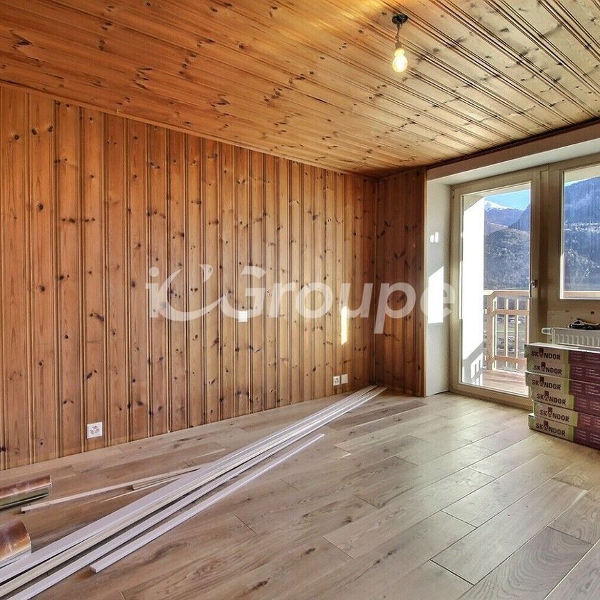 A sublime apartment for rent in Corin-de-la-Crête. - Photo 1