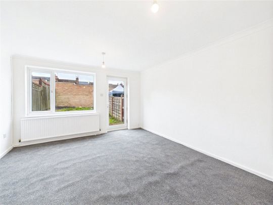 Carlyle Place, Heanor, Derbyshire, DE75 - Photo 1