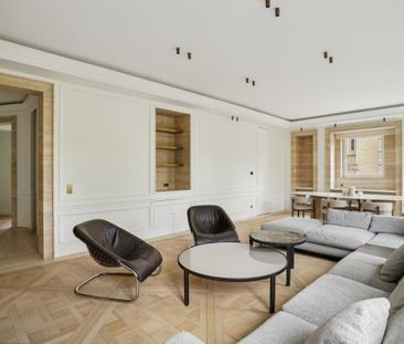 Appartement • Triangle d'Or, Paris 8ème - Photo 2