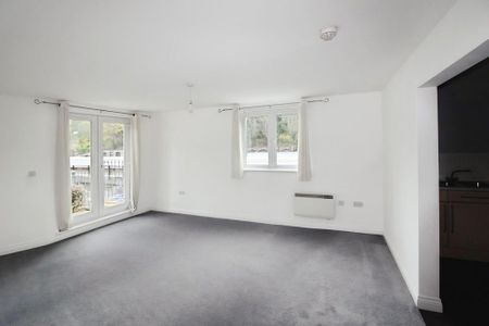 2 bedroom apartment to rent - Photo 2