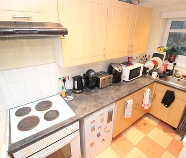 Flat For Rent 1 Stow Hill, Pontypridd - Photo 5