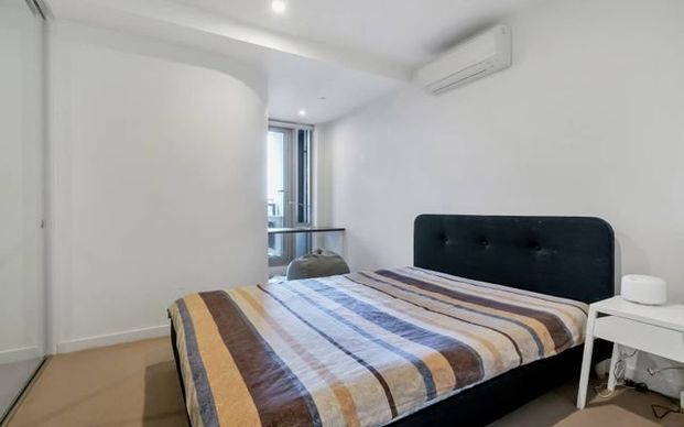 Luxurious Living in South Yarra - Photo 1