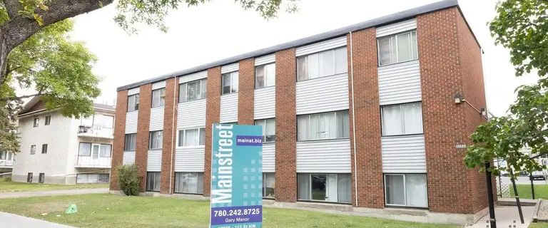 Gary Manor | 10625 113 Street NW, Edmonton - Photo 1