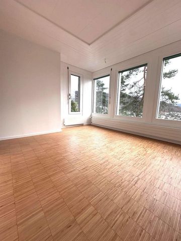 3.5-Zimmer-Terrassenwohnung mit spektakulärem Panoramablick - Photo 2