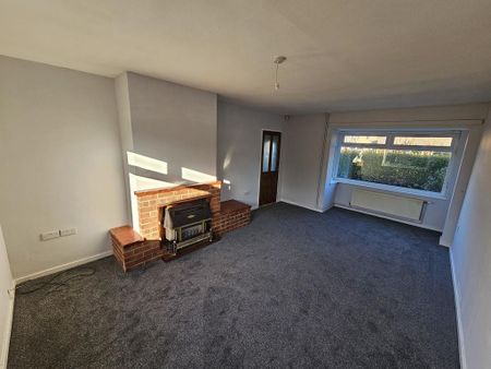 3 bedroom semi-detached house to rent - Photo 3