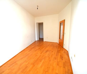 Klein UND Fein - Gemütliche 3-Zimmer-Wohnung mit neuer Einbauküche ... - Foto 3