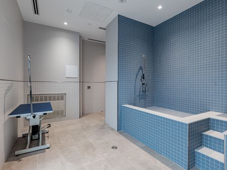 For Lease - 333 Sunseeker Avenue Unit# 136, Innisfil, Ontario - Photo 2