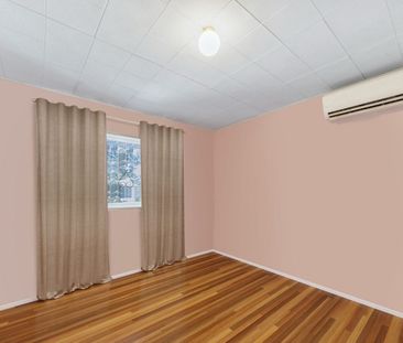 3-bedroom cutie with huge workshop/storage shed out back - Photo 1