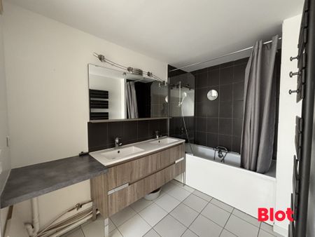 Location Appartement 3 pièces 73m² LA BOUEXIERE 35340 - Photo 3
