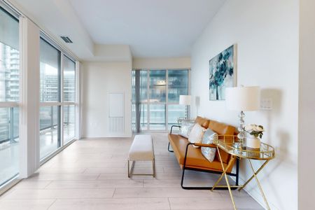 For Lease - 38 Annie Craig Drive Unit# 1005, Toronto, Ontario - Photo 2