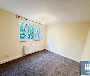 Springwood Hall Gardens, Springwood, Huddersfield, HD1 - Photo 5