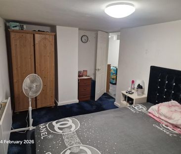 Stratford Terrace, Leeds - Photo 4