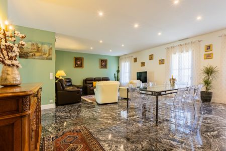 Location Appartement 4 pièces 127m² FRONTIGNAN 34110 - Photo 2