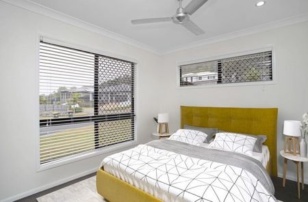 Charming Family Home in Beaconsfield - Photo 5