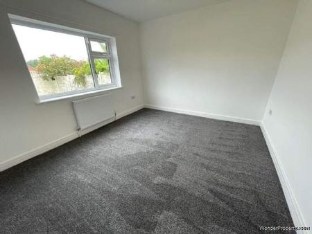 3 bedroom property to rent in Littleborough - Photo 4