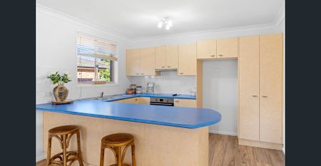 Lakeside Living - Photo 4