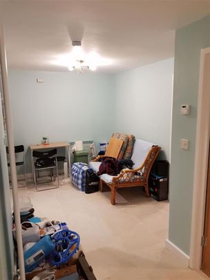 2 bedroom property to rent - Photo 1