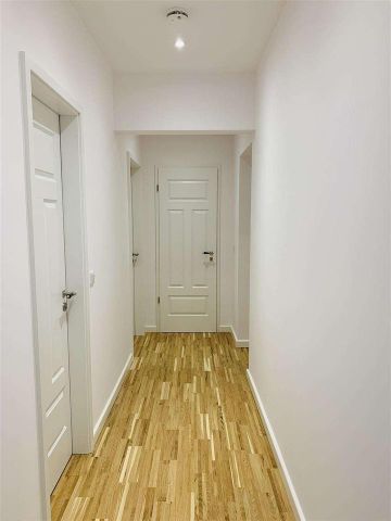 ***SCHÖNE 3 ZIMMERWOHNUNG - BALKON - EBK - AUFZUG - STELLPLATZ*** - Photo 5