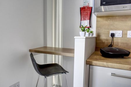 1 bedroom private hall to rent - Photo 5