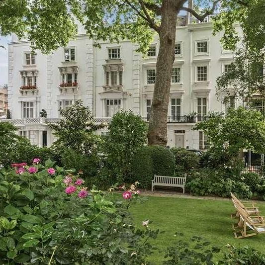 Ovington Square, Sloane Square, SW3 - Photo 1