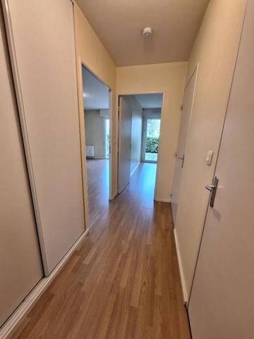 Appartement T2 à louer Saint Gregoire - 41 m² - Photo 3
