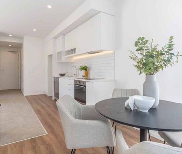 New Apartment in the Heart of Onehunga - Photo 2