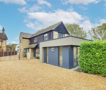 4 bedroom detached house to rent - Photo 4