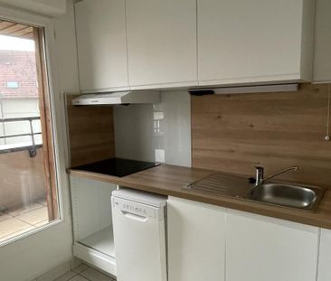 LILLE Vieux Lille - rue du Bastion Saint André - Type 3 balcon et g... - Photo 5