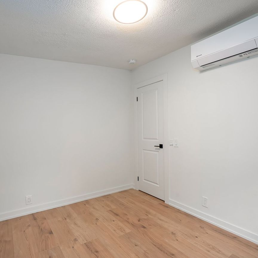 For Lease - 519 Elizabeth Street Unit# 2, Burlington, Ontario - Photo 1