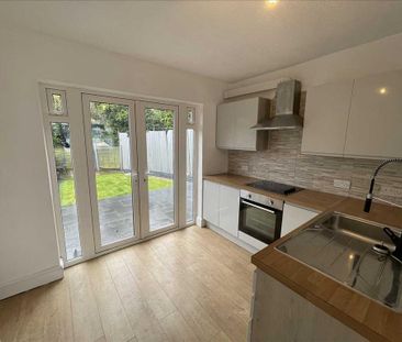 3 bedroom semi-detached house to rent - Photo 6