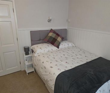 1 bedroom property to rent - Photo 4