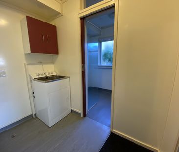 Riverside Garden Apartments - Photo 2