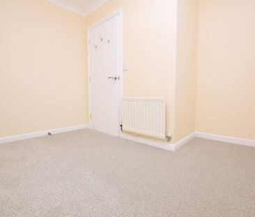 Wallace Road, Colchester, Essex, CO4 5GP - Photo 3