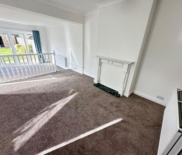 3 bedroom semi-detached bungalow to rent - Photo 4