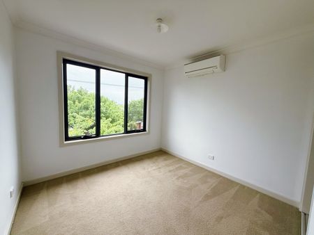 Family Home! - Photo 4