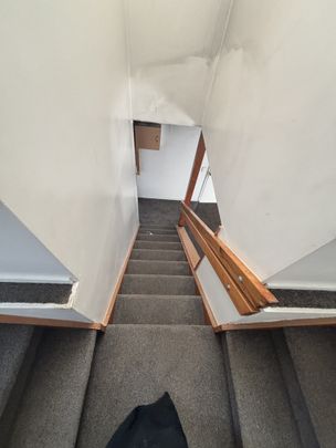 120 Randwick Rd, Moera - Photo 1