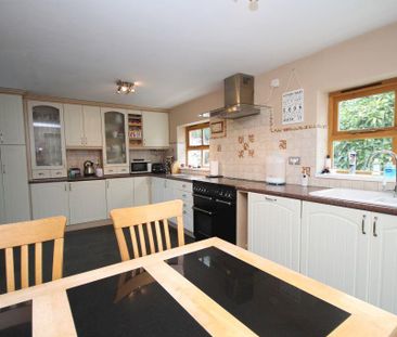 4 bedroom detached house to rent - Photo 4