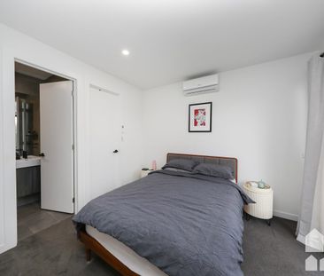 Low Maintenance Living In Prime Location - Photo 5