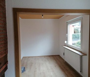 Nettes Paar gesucht! Schöne 2,5-Zimmer-Wohnung mit Wintergarten in Siegburg-Wolsdorf - Foto 3