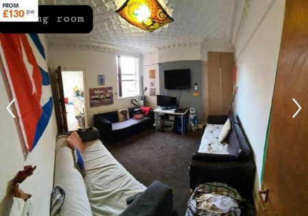 1 bedroom in a house share to rent - Photo 2