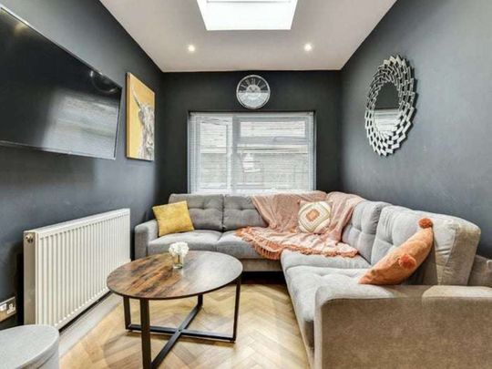 A Comforting House Share share for Rent in Brighton Room 2 - Photo 1