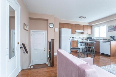 For Lease - 54 Chayna Crescent, Vaughan, Ontario - Photo 3