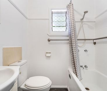 TWO BEDROOM UNIT IN SMALL COMPLEX - Photo 3