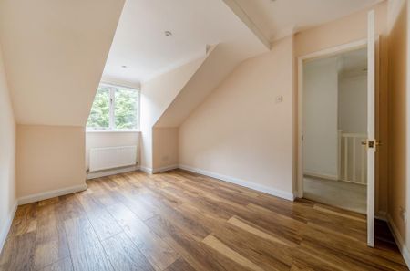 4 bedroom terraced house to rent - Photo 4