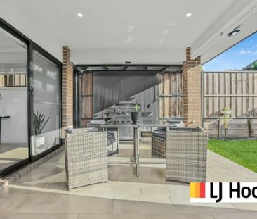 Beautiful 4 Bedroom Home - Great Location! - Photo 1