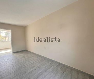 Alquiler de piso en Avenida de Las Salinas - Photo 6